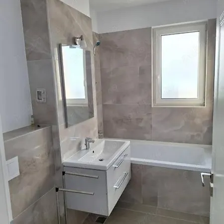 Studio Minimalist Apartment Timisoara